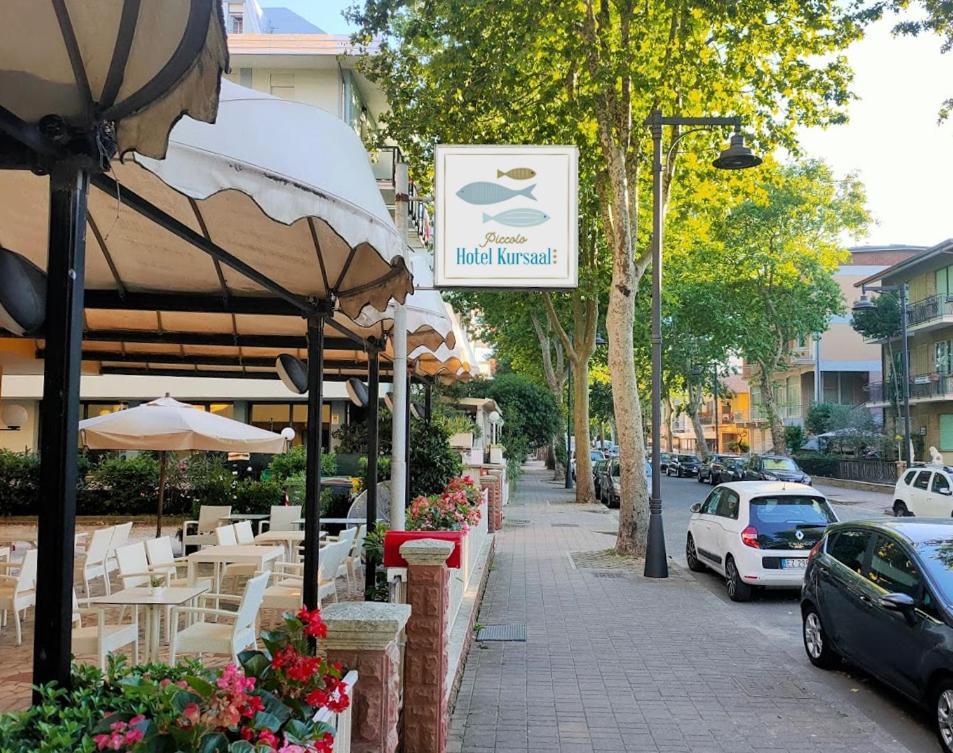 Piccolo Hotel Kursaal Чезенатико Екстериор снимка